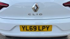 Renault Clio 1.0 TCe 100 Iconic 5dr Petrol Hatchback
